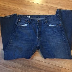 Men’s Levi jeans